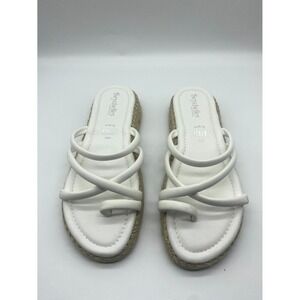 Seychelles Rule The World Womens US 7 Strappy White Criss Cross Toe Loop Sandal